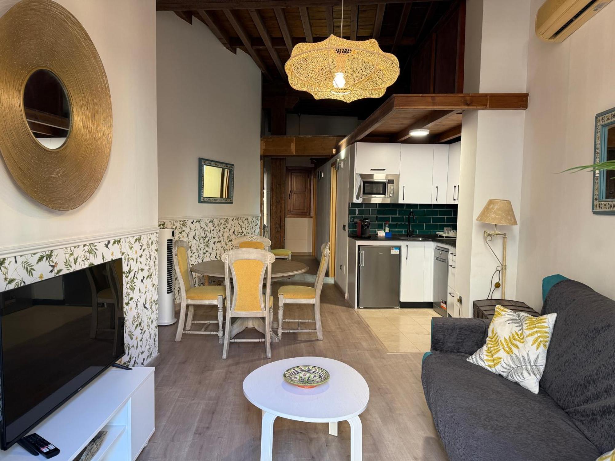 Amazing Apartment In Malaga Oldtown Calle Carreteria Free Wifi&Ac Exterior photo